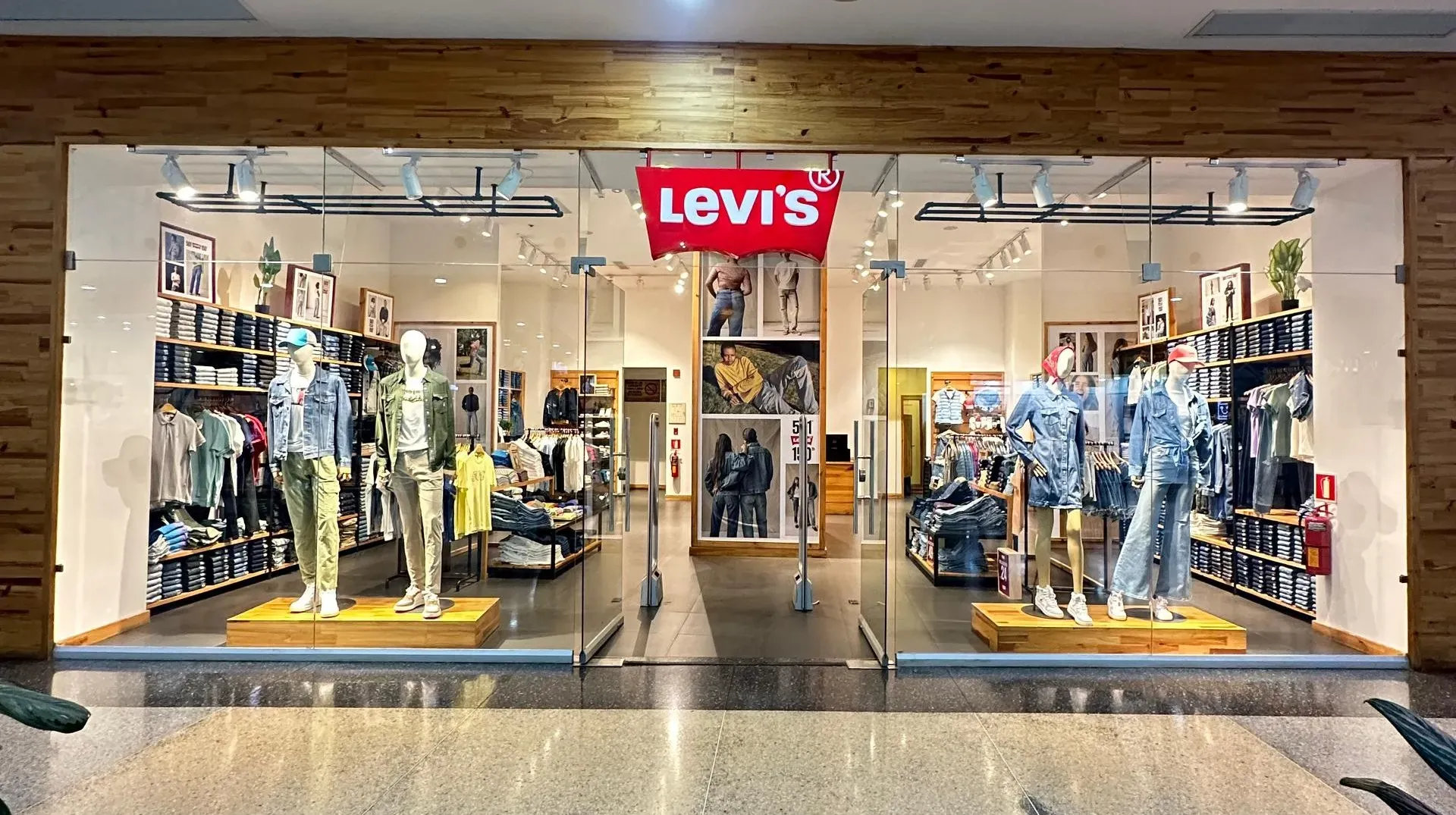 Levi's — C.C. Sambil San Cristóbal, San Cristóbal