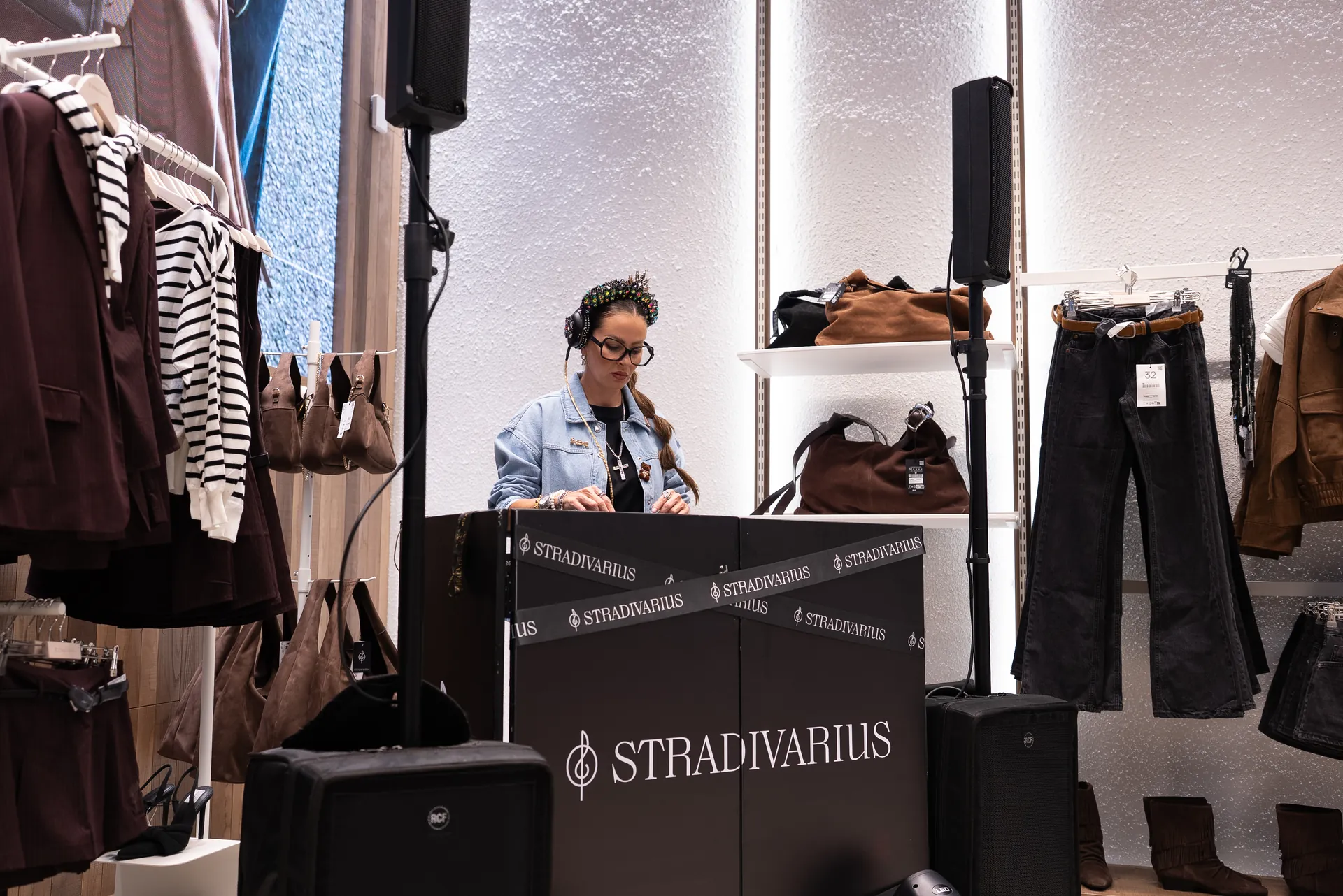 Stradivarius store interior at Sambil Chacao, Caracas