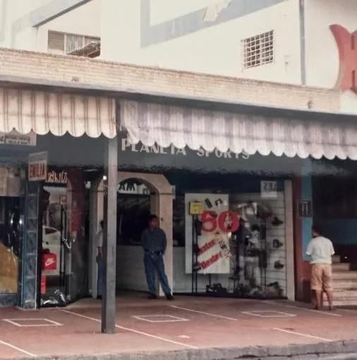 Building retail legacy (1984)
